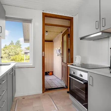 בית נופש Three-bedroom With A Fireplace In Romo